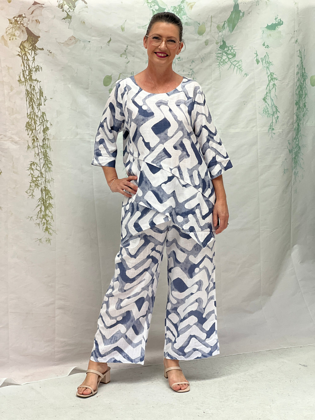 Niylah Leaf Linen Pants main image 0