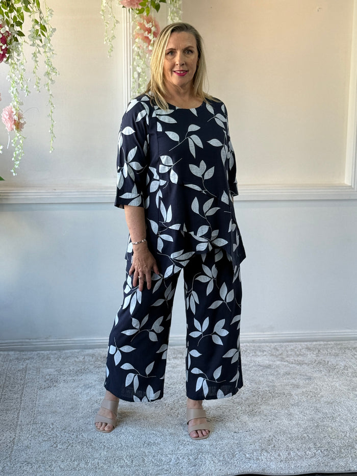 Niylah Navy Leaf Linen Pants