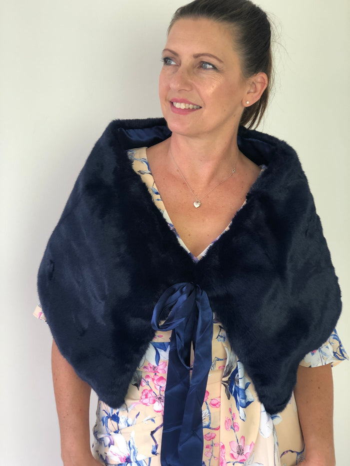 Miss Anne Accessories Frankfurt Faux Fur Shawl