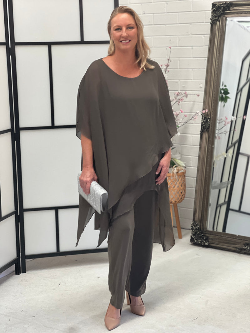 Cara Khaki Elegant Jumpsuit