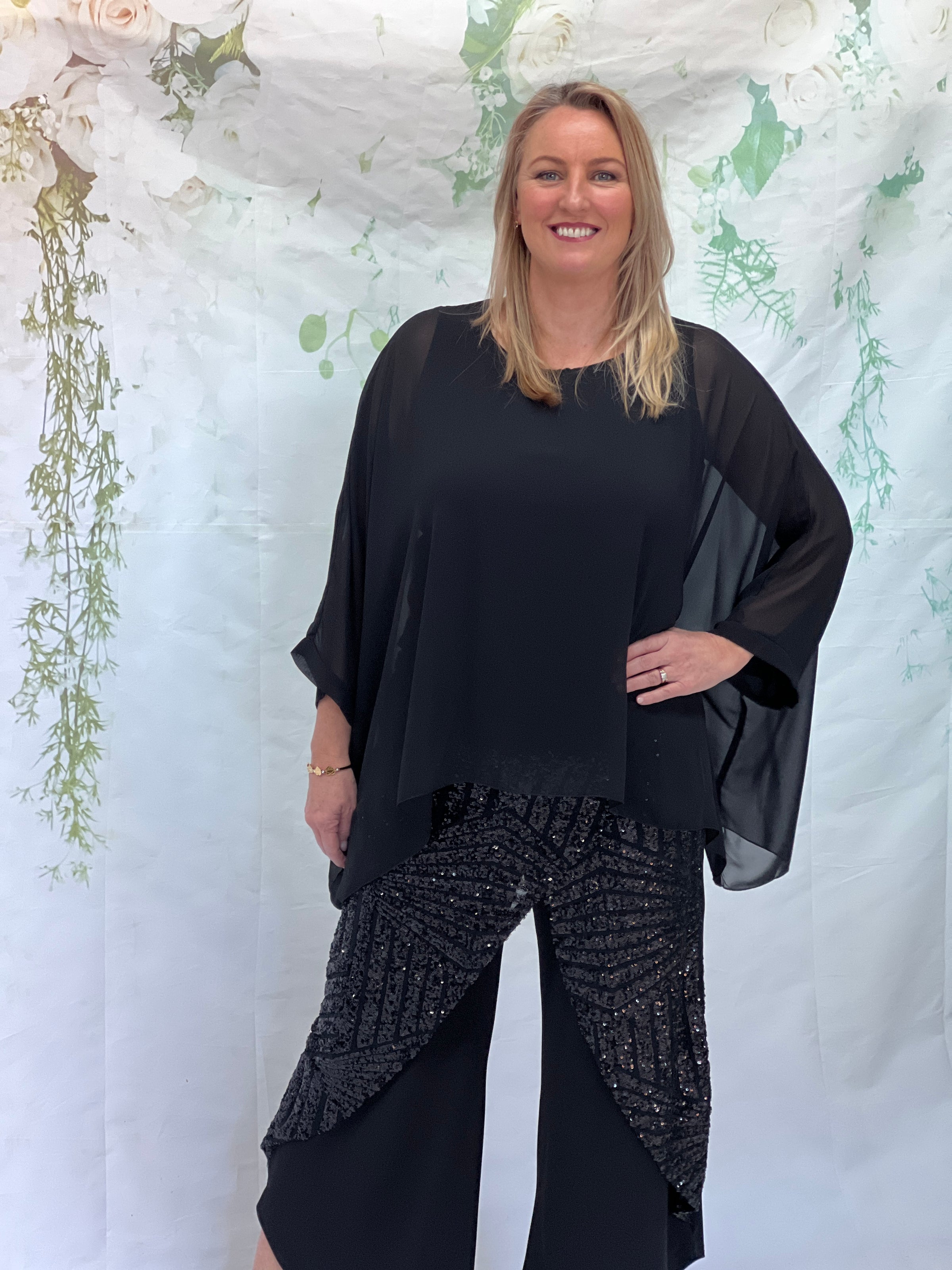 Aria Long Sleeve Top (Black)