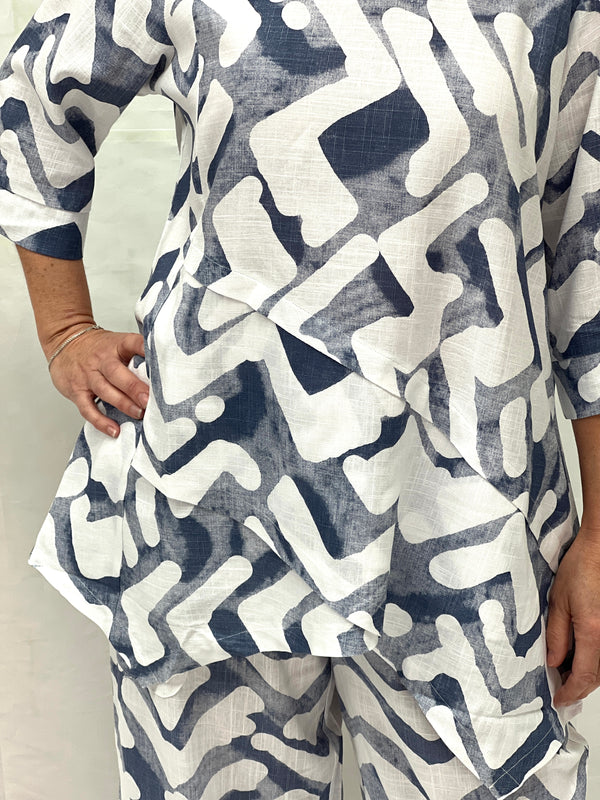 Karla Geometrics Blue Linen Top