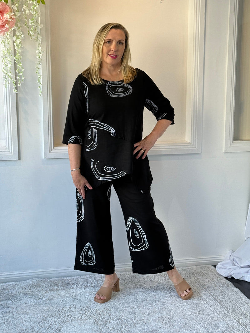 Karla Black Swirl Linen Top