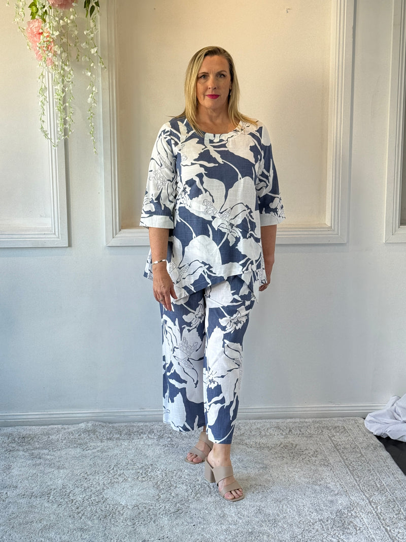 Karla Blue Floral Linen Top
