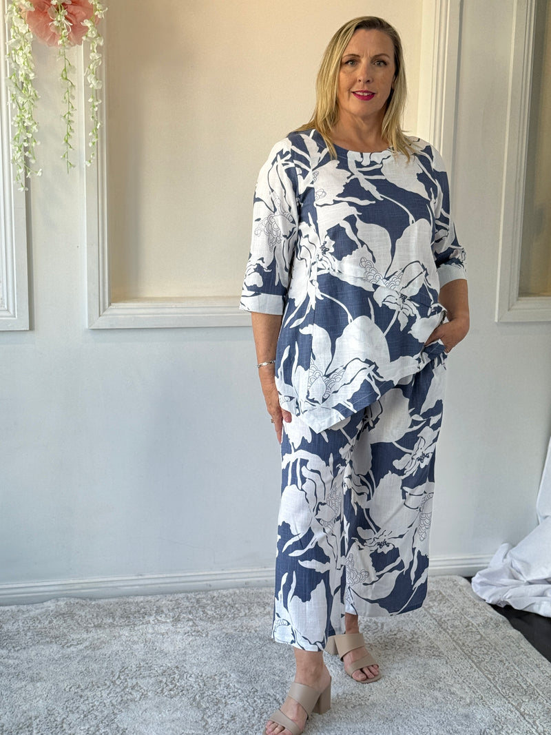 Karla Blue Floral Linen Top