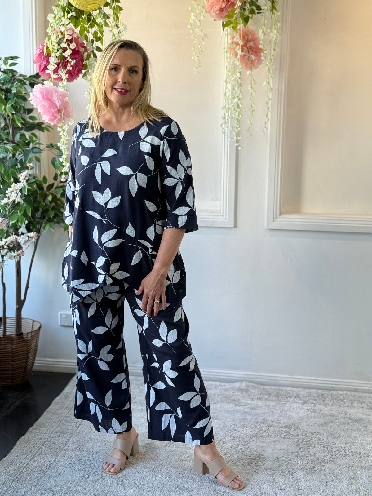 Karla Leaf Navy Linen Top