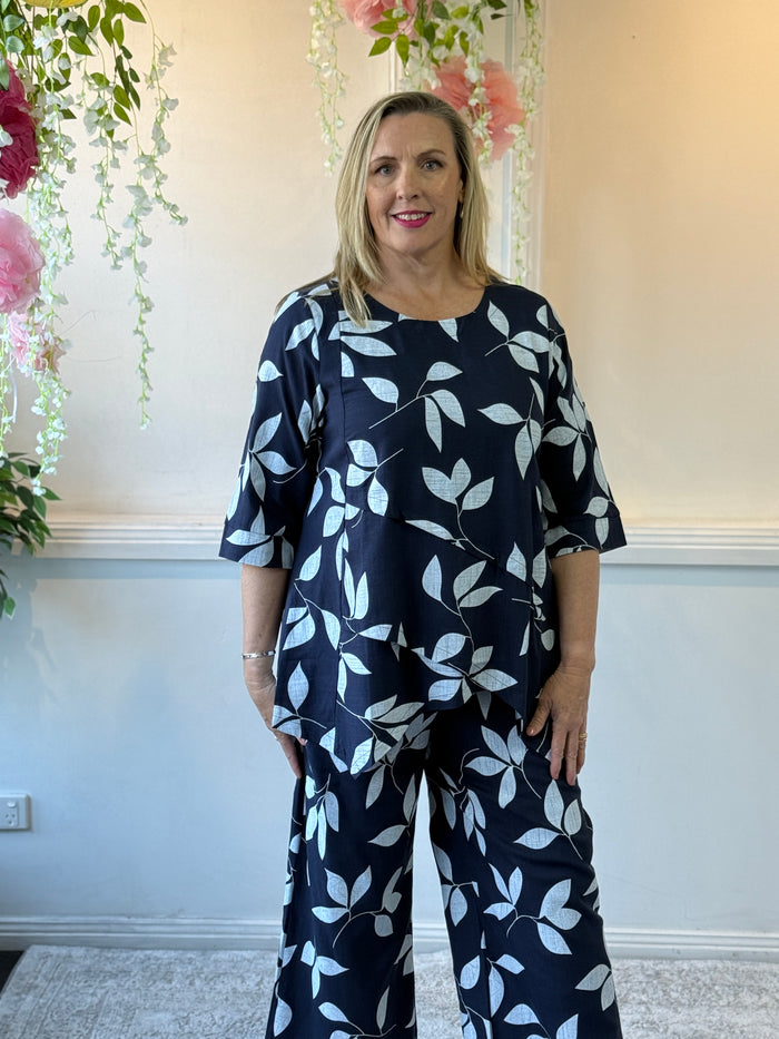 Karla Leaf Navy Linen Top