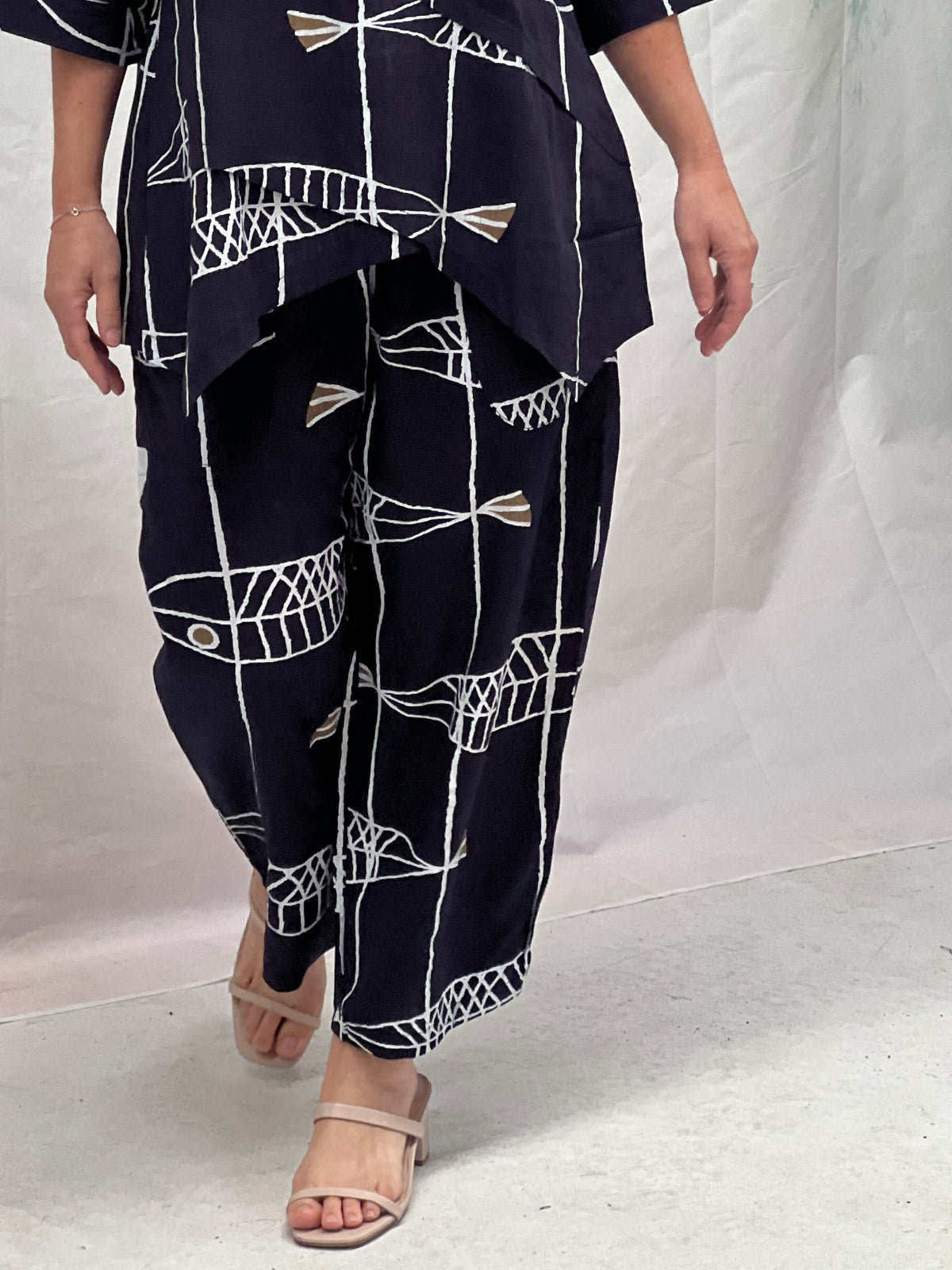 Niylah Fishbone Navy Linen Pants