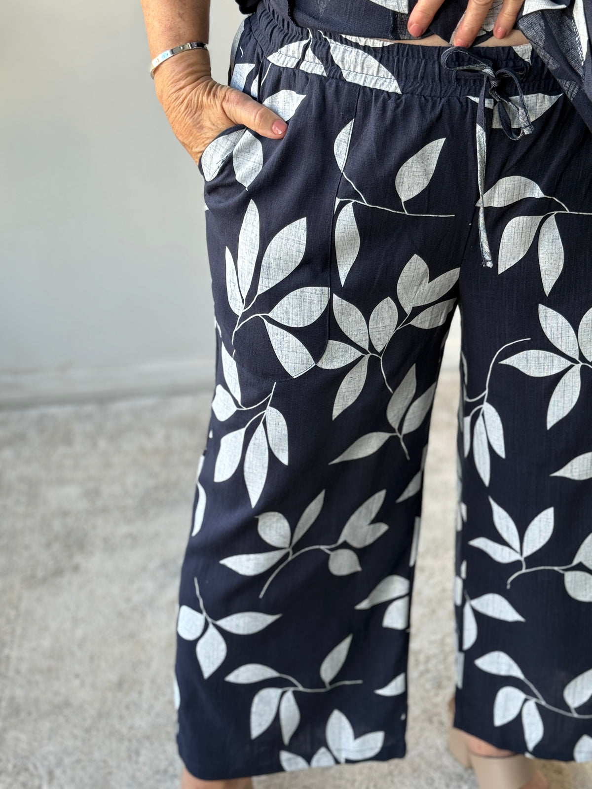Niylah Navy Leaf Linen Pants