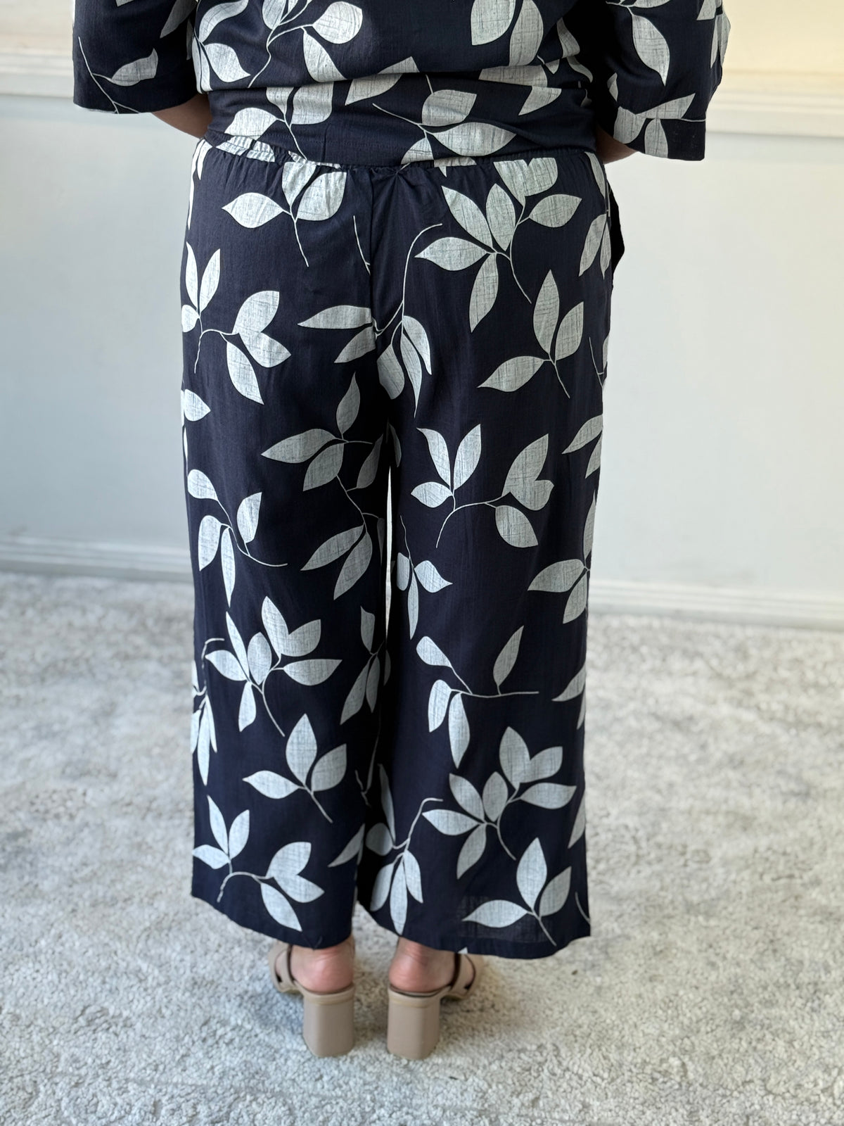 Niylah Navy Leaf Linen Pants