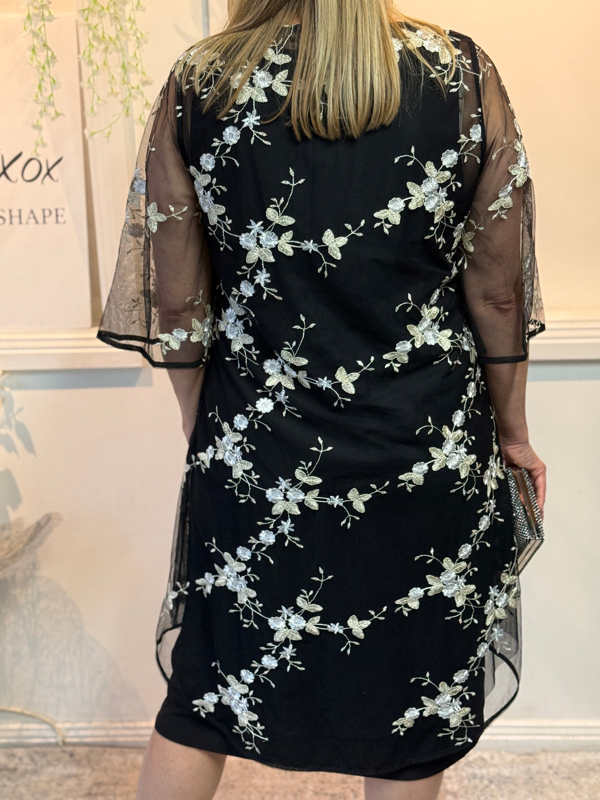 Xyla Black Blossom 2 Piece Set