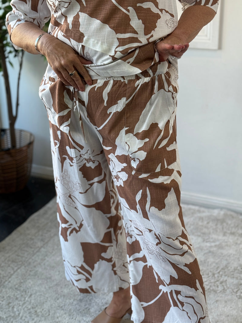 Niylah Sand Floral Linen Pants