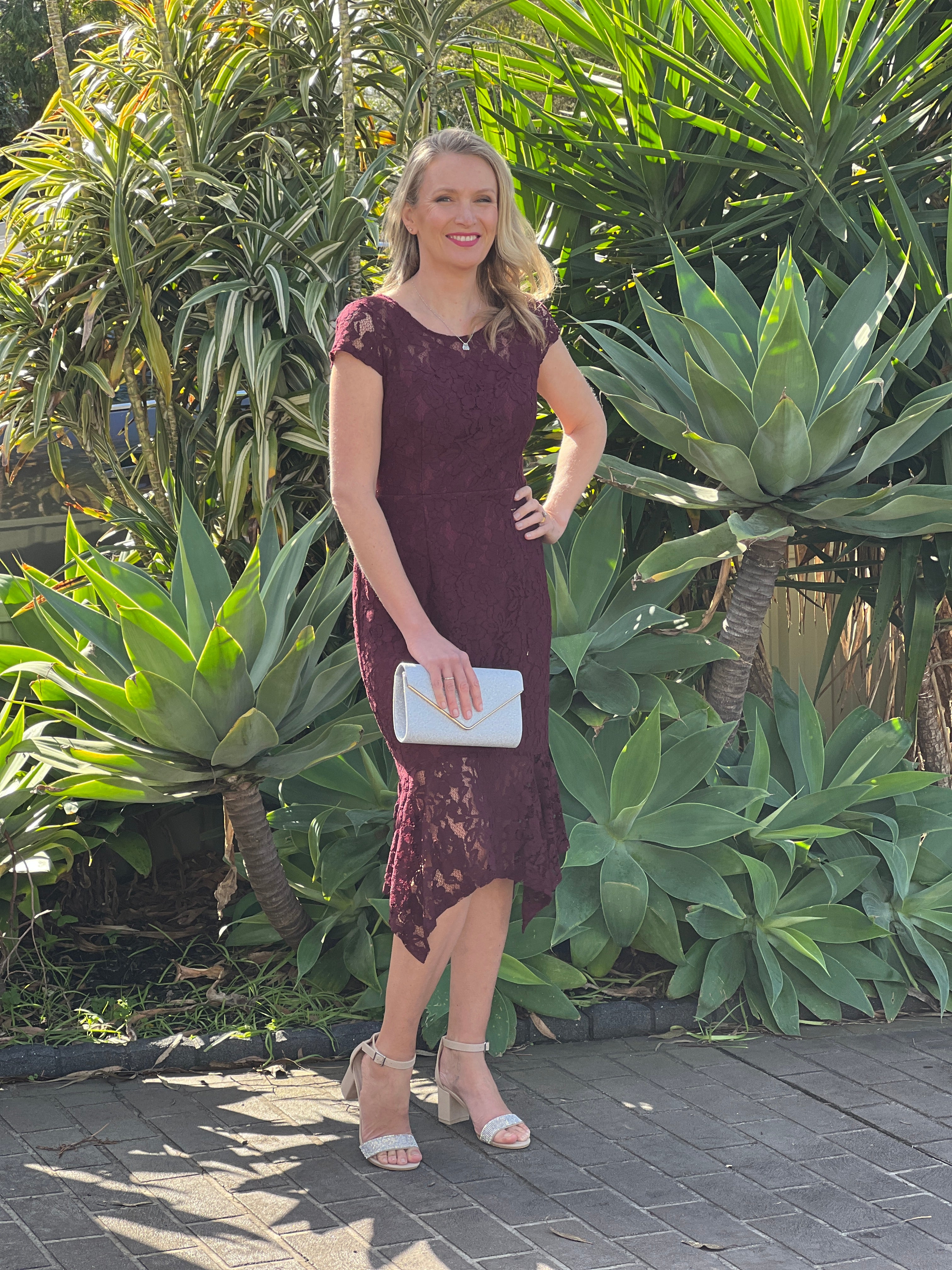 One wish burgundy lace midi clearance dress