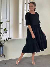 Cali & Co DRESSES Annie Black Swing Dress