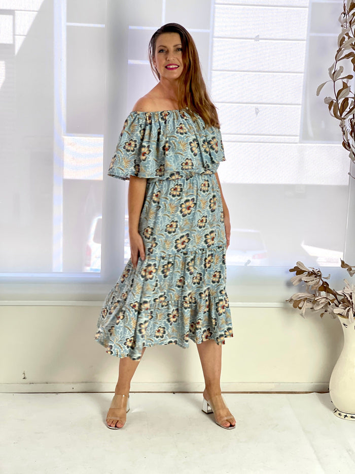 Four Girlz DRESSES Gorgeous Floral  Event Dress