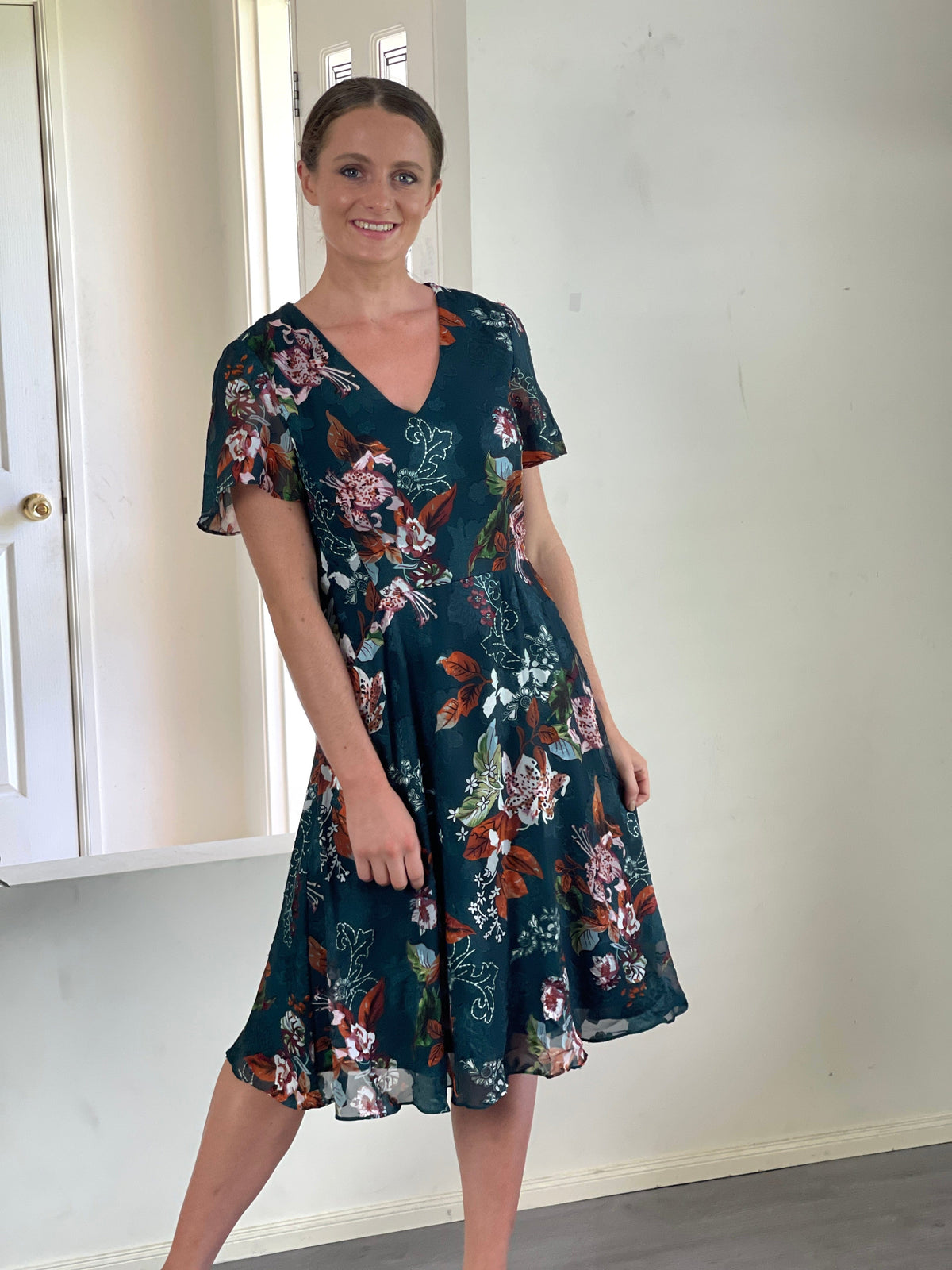 Miss Anne DRESSES Jess Green Floral Dress