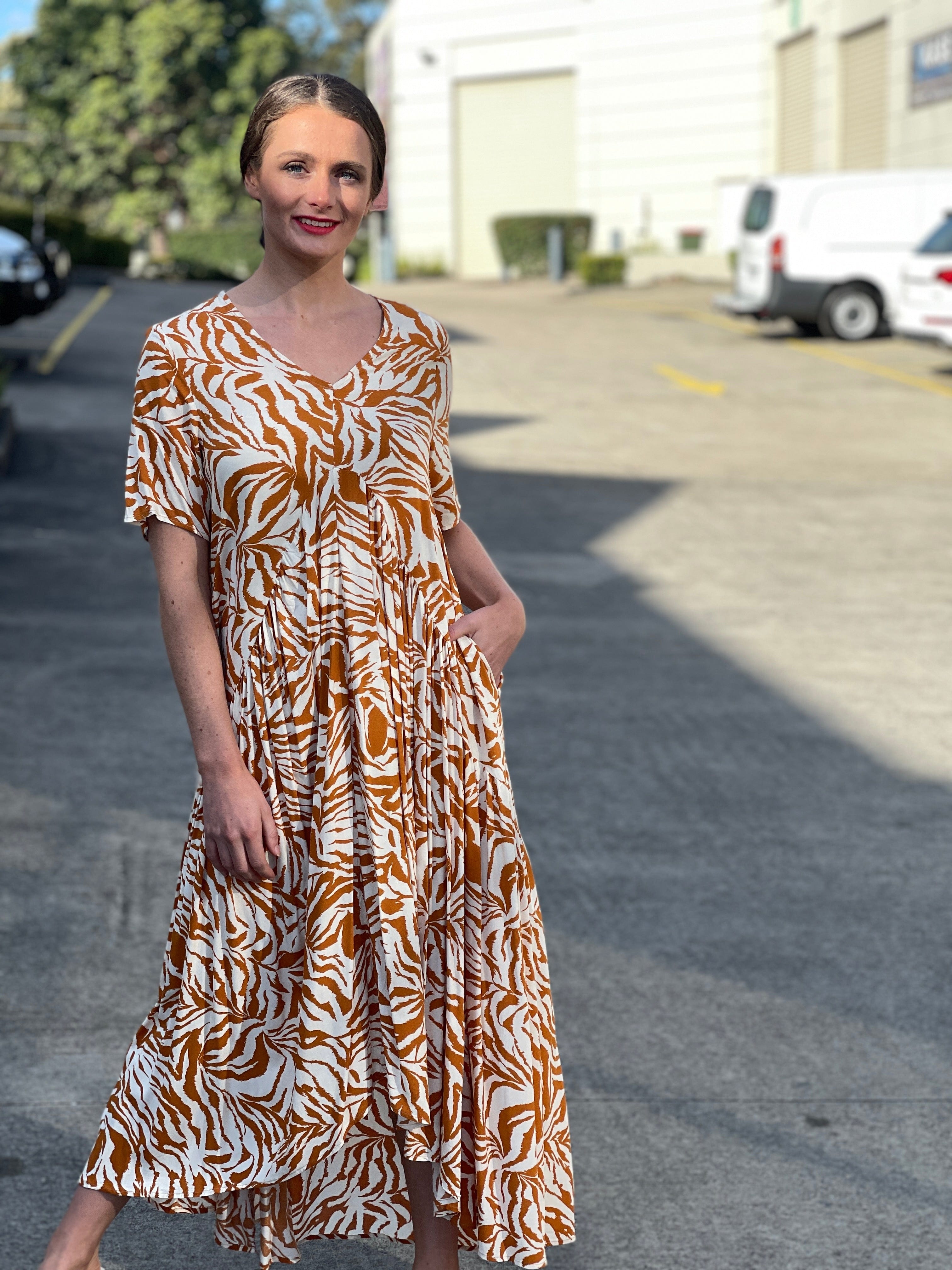 New U Collection DRESSES S/M Petal Sandstone Zebra Midi Dress