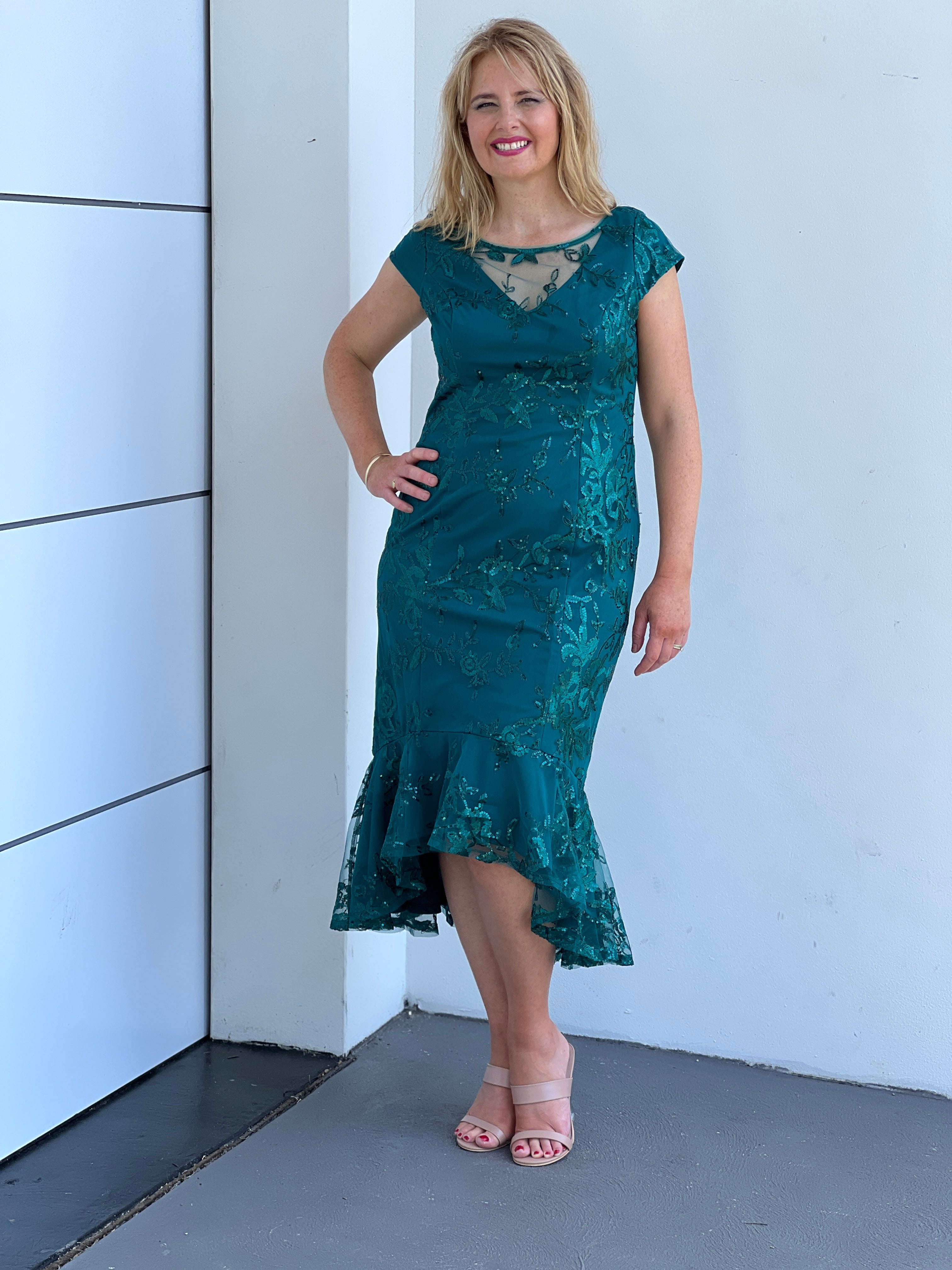 Nina Canacci M221 Short Lace Long Sleeve Formal Cocktail Dress Sheer M –  Glass Slipper Formals